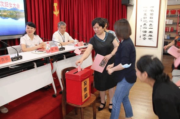 说明: https://lib.zafu.edu.cn/__local/3/3A/22/D1B74EBC8EE38FE609E76165030_3DB428F2_68F16.jpg